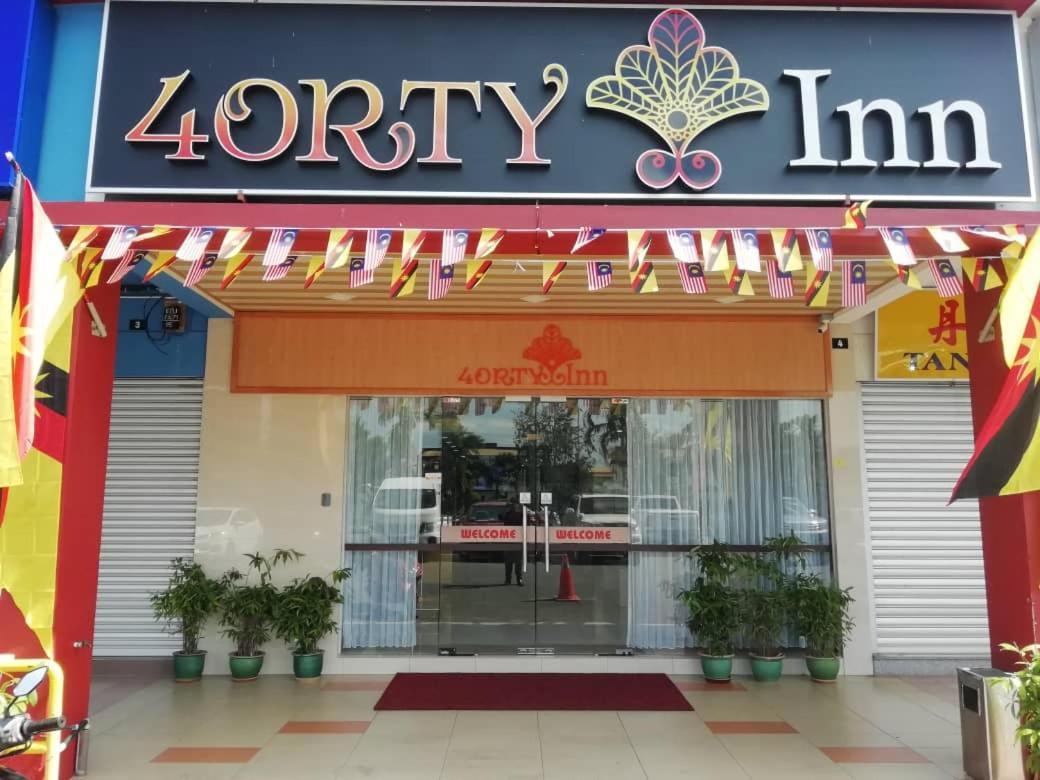 4Orty Inn Bintulu Bagian luar foto