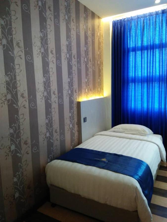 4Orty Inn Bintulu Bagian luar foto