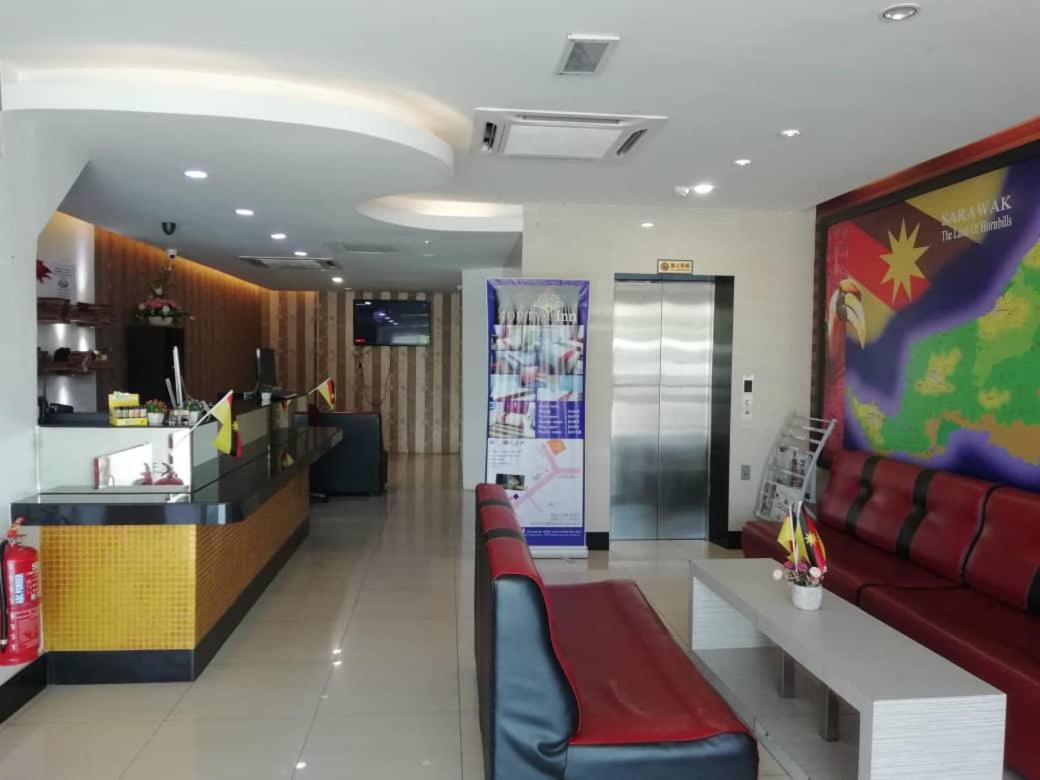 4Orty Inn Bintulu Bagian luar foto
